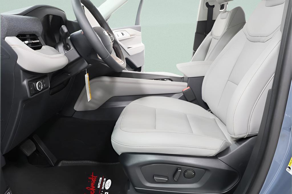 New 2026 Ford Explorer Active w/ Active Comfort Package image 20