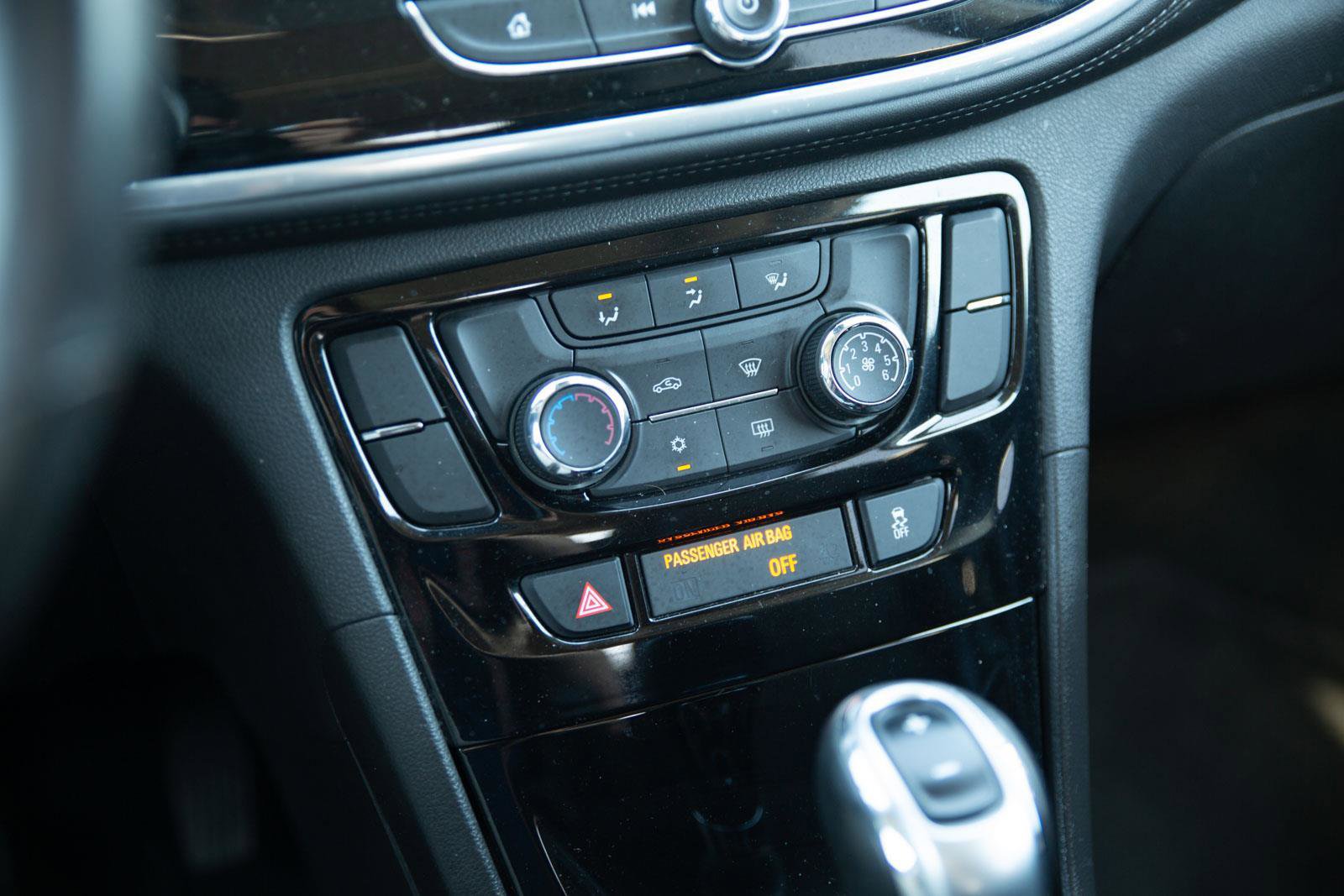 Used 2019 Buick Encore Preferred image 14