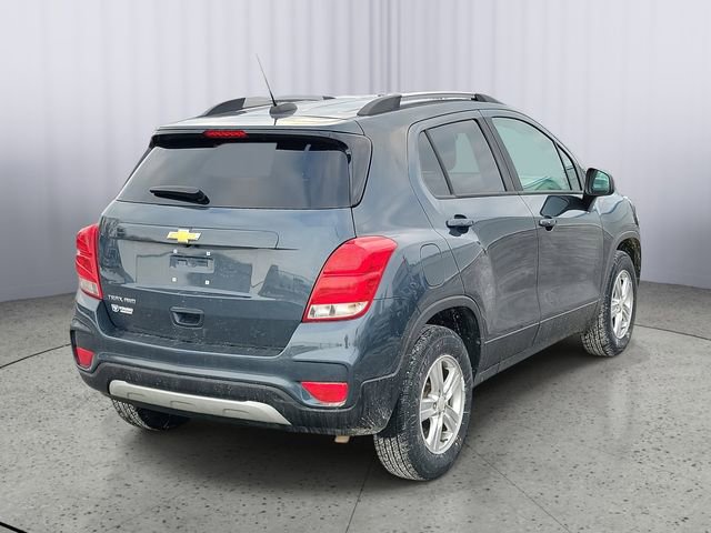 Certified 2022 Chevrolet Trax LT w/ LT Convenience Package image 4