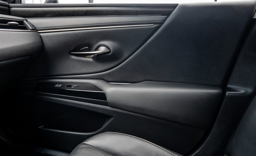 Used 2023 Lexus ES 350 Luxury w/ Premium Package image 23