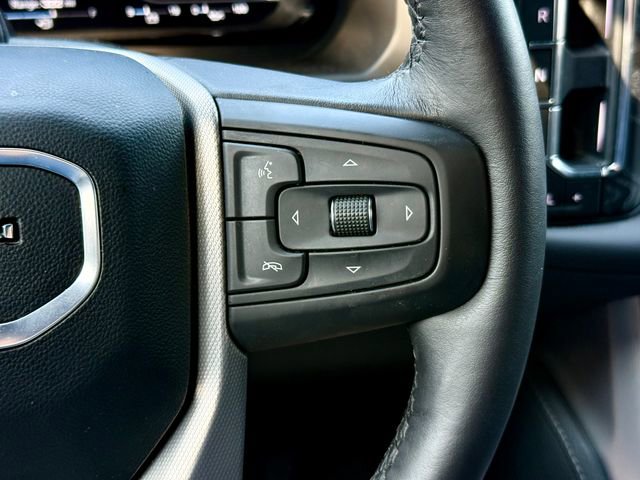 Used 2024 GMC Yukon Denali w/ Advanced Technology Package AWD/4WD image 18