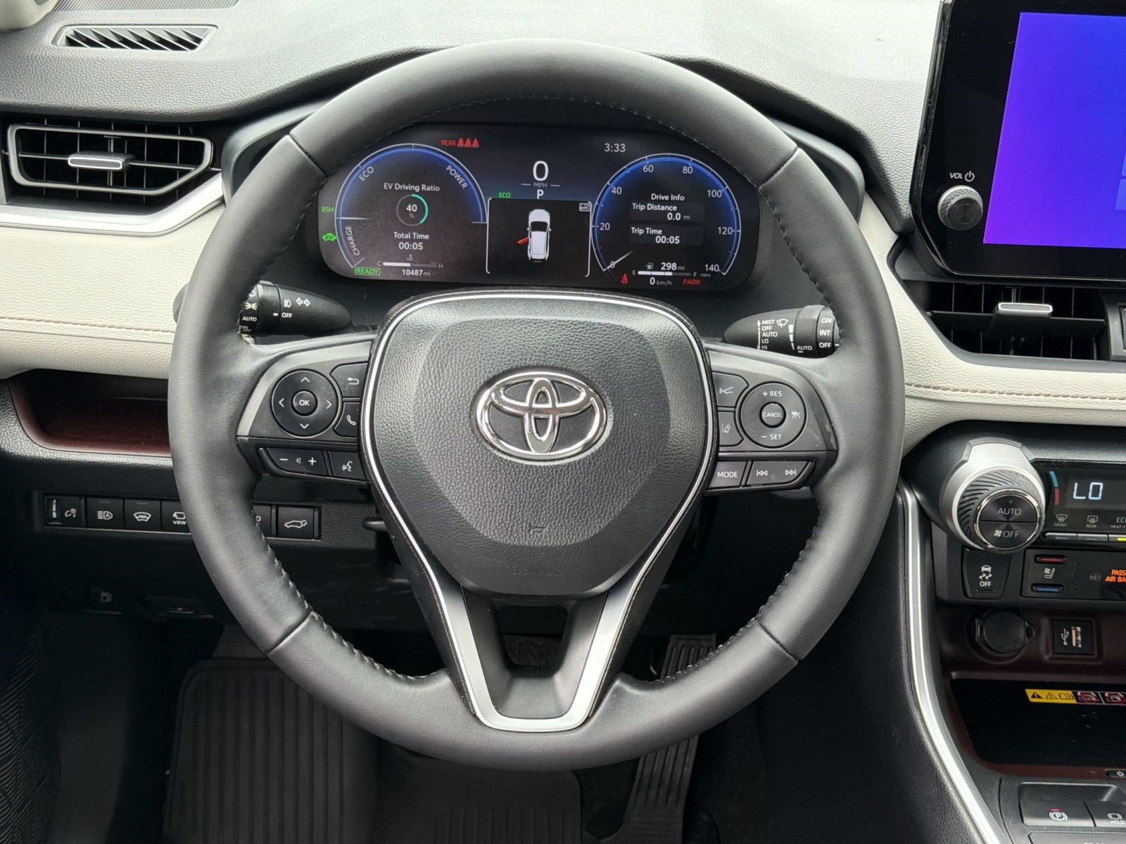 Certified 2025 Toyota RAV4 Limited w/ Advanced Technology Package AWD/4WD image 11