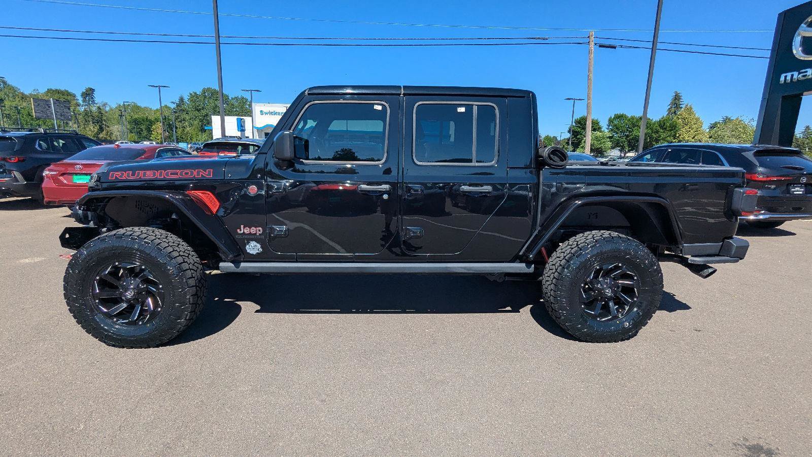 Used 2020 Jeep Gladiator Rubicon w/ Advanced Safety Group AWD/4WD image 3