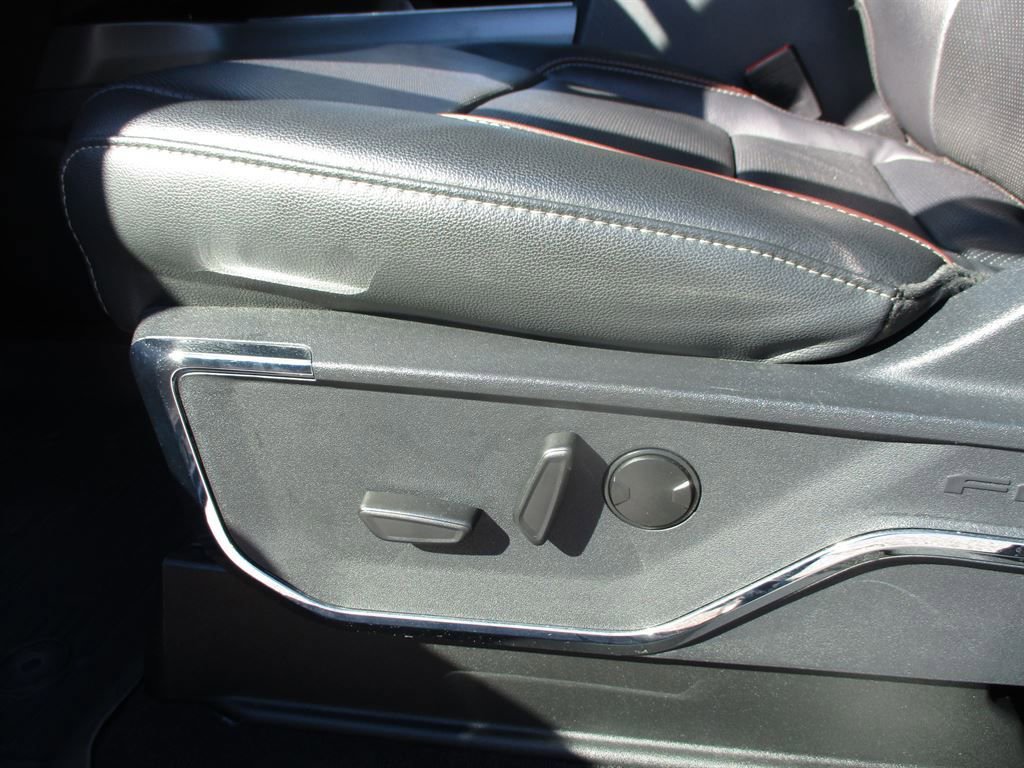Used 2023 Ford F350 Lariat w/ Lariat Ultimate Package image 16