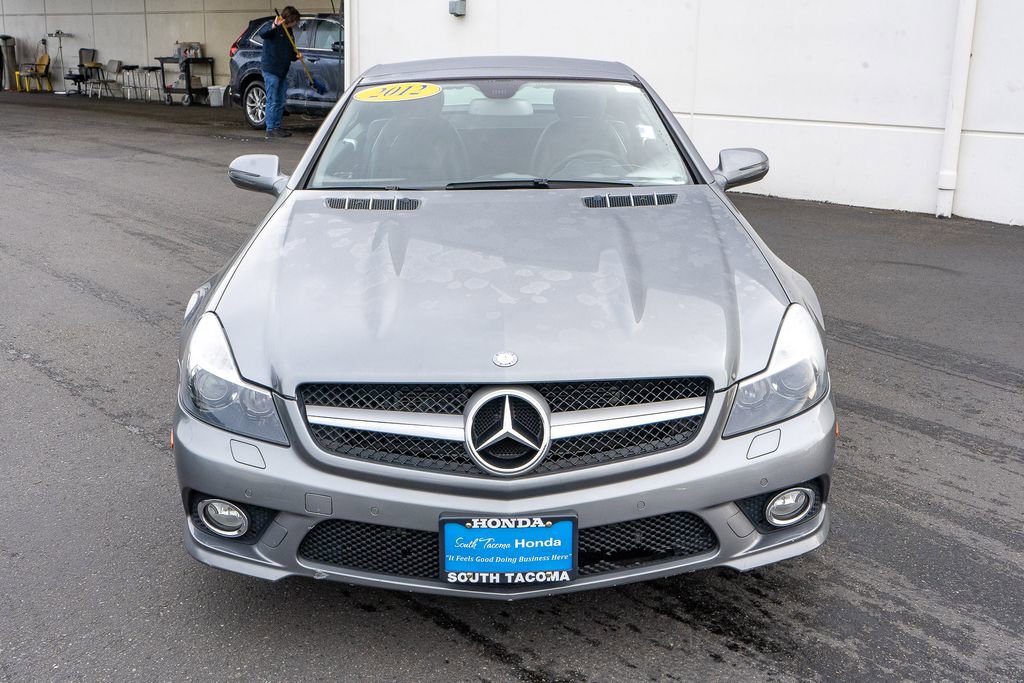 Used 2012 Mercedes-Benz SL 550 image 4