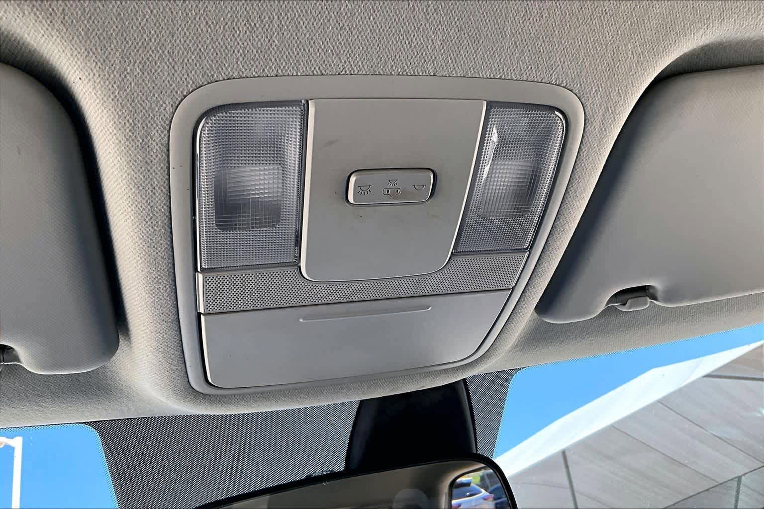 Used 2020 Kia Soul GT-Line FWD image 31