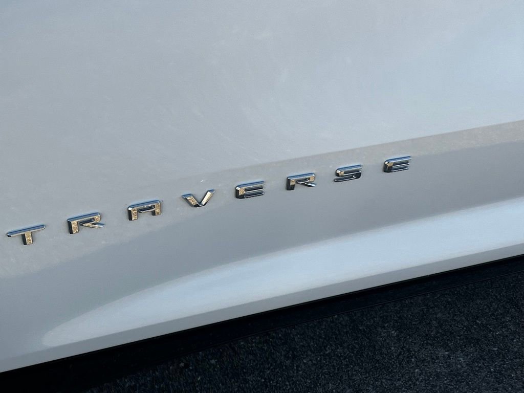 Used 2025 Chevrolet Traverse High Country image 42