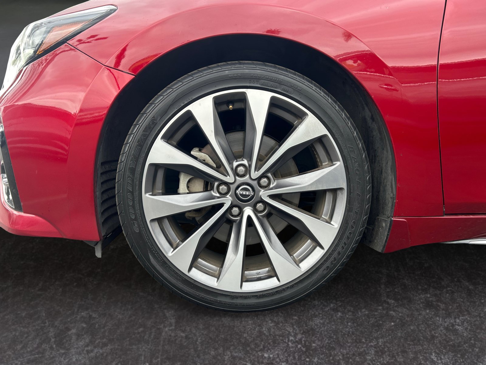 Used 2023 Nissan Maxima Platinum w/ Sport Mat Group FWD image 14