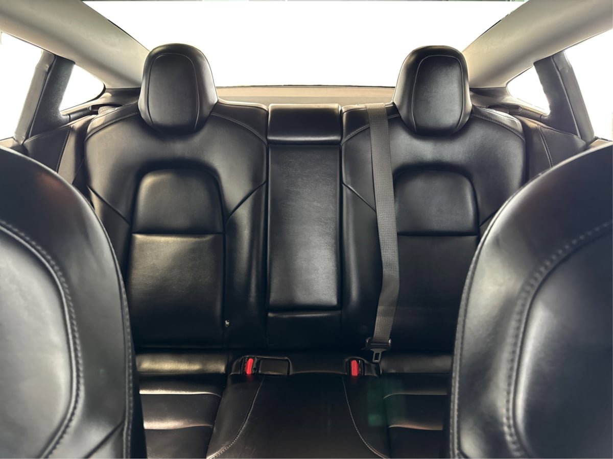 Used 2018 Tesla Model 3 Long Range image 18