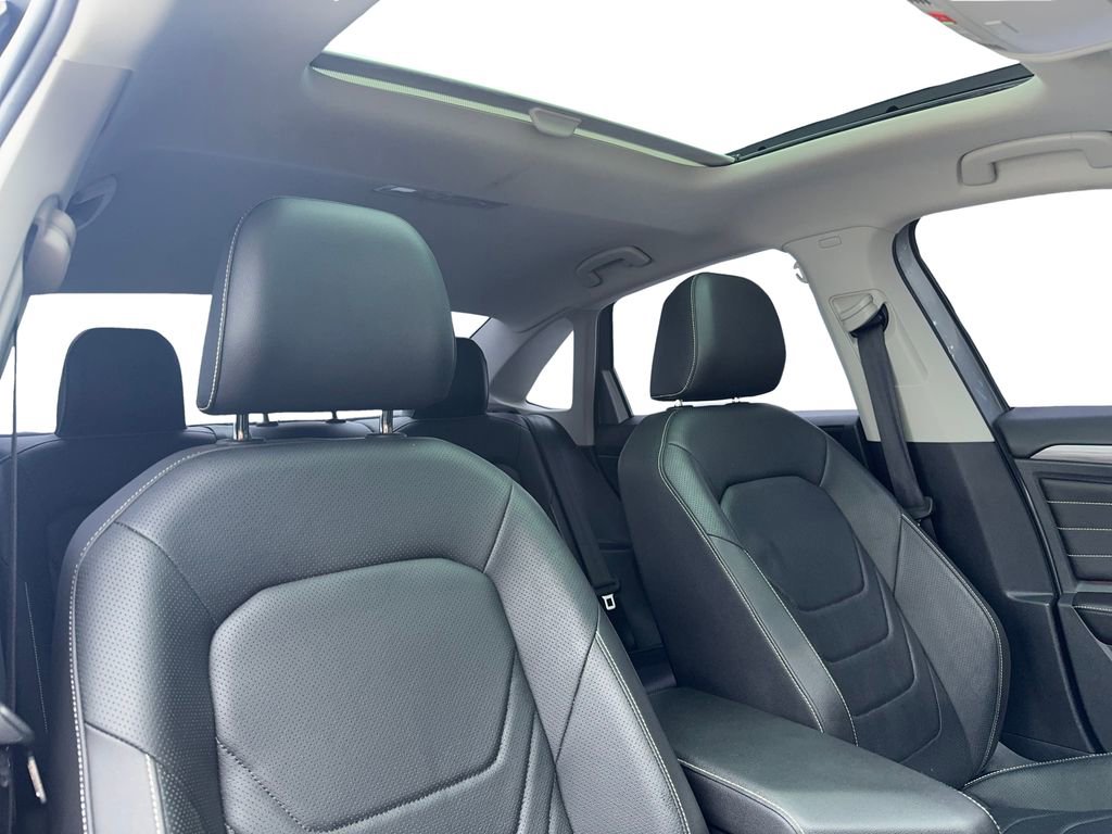 Used 2024 Volkswagen Jetta SEL FWD image 47