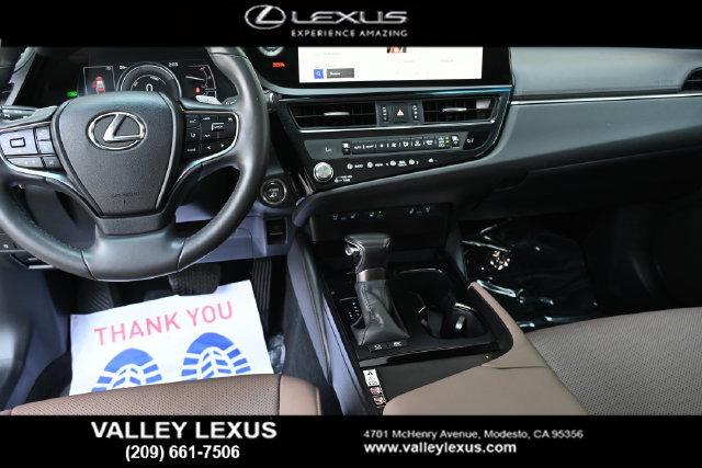 Used 2023 Lexus ES 300h w/ Premium Package FWD image 18