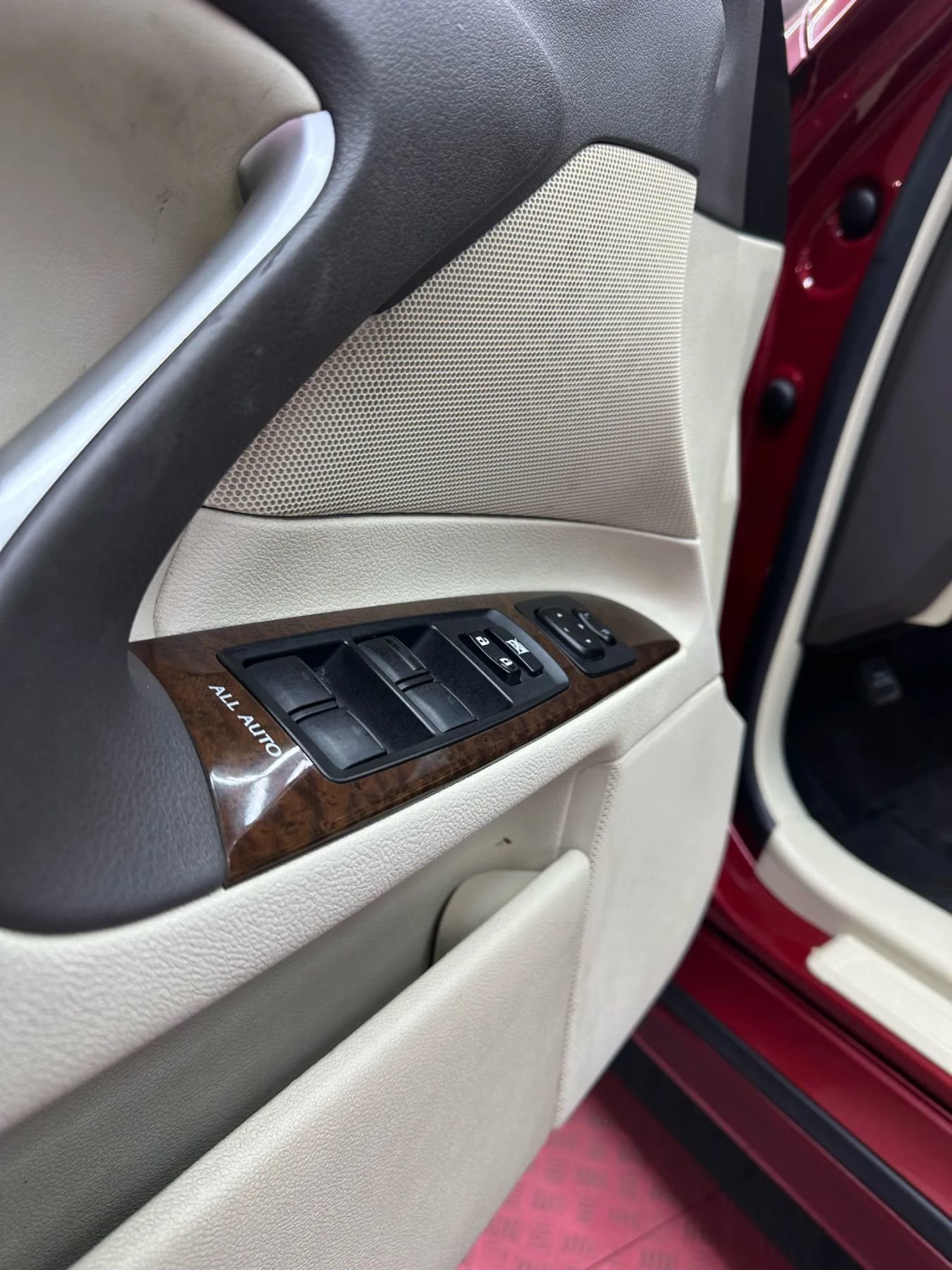 Used 2013 Lexus IS 250 w/ Premium Pkg Value Edition image 10