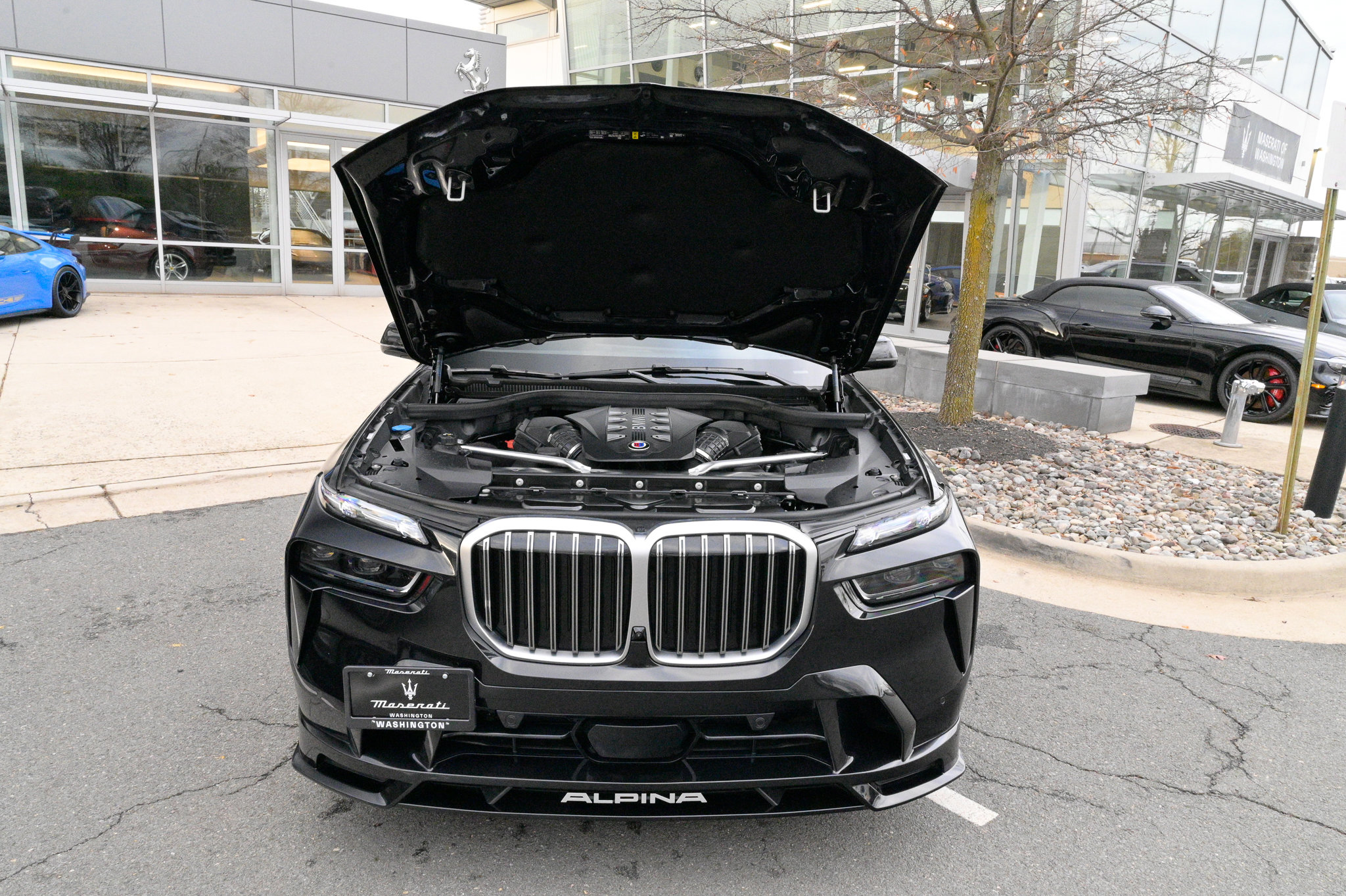 Used 2025 BMW ALPINA XB7 image 67