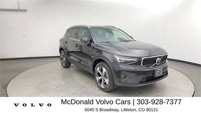 New 2025 Volvo XC40 B5 Plus w/ Protection Package Premier AWD/4WD image 7