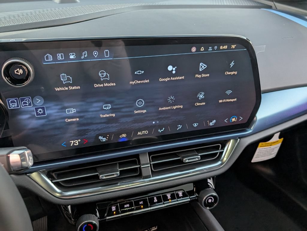 New 2026 Chevrolet Equinox EV LT AWD/4WD image 11