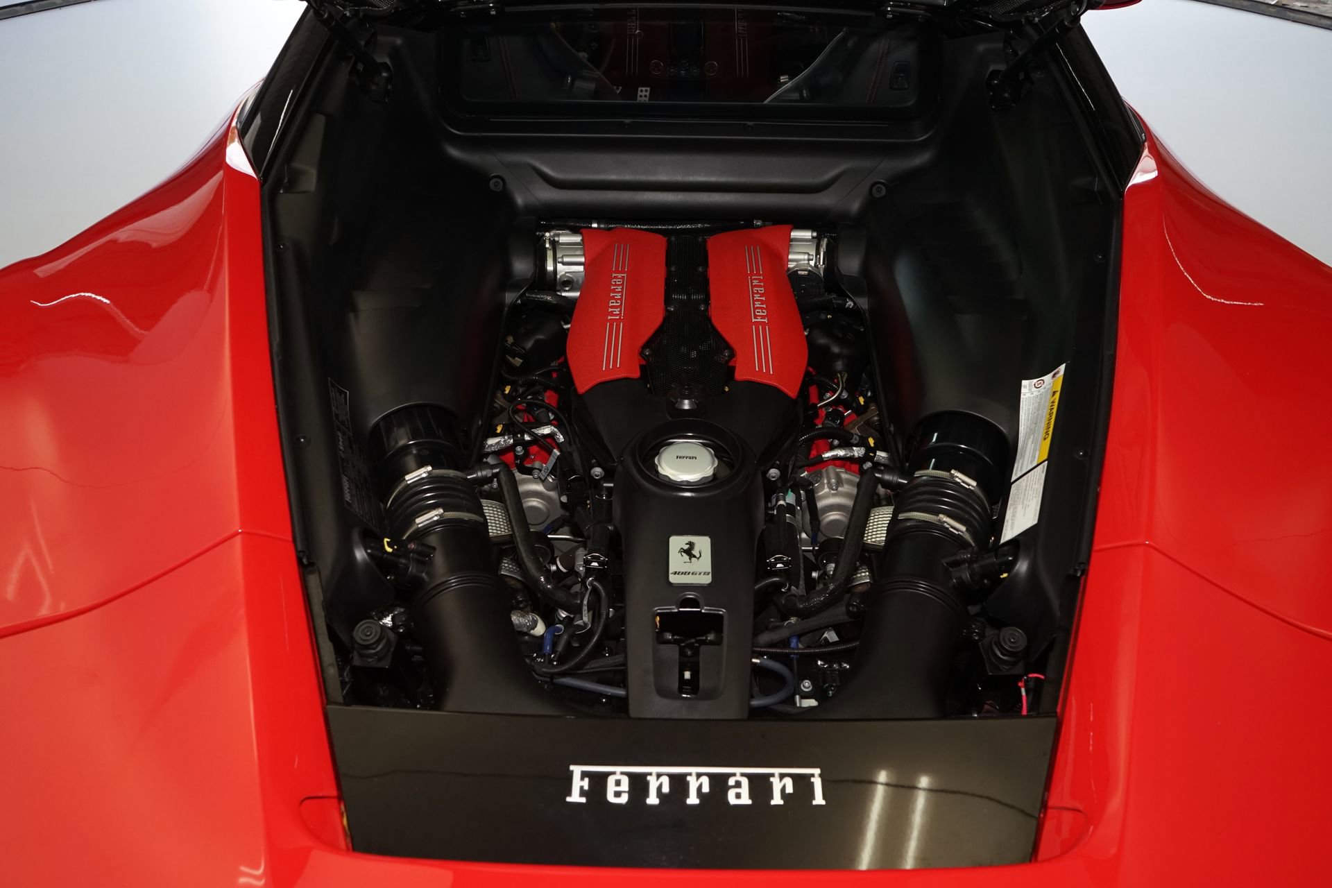 Used 2019 Ferrari 488 GTB image 26