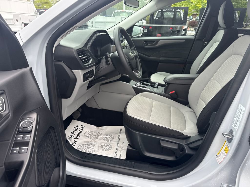 Used 2025 Ford Escape Active FWD image 21