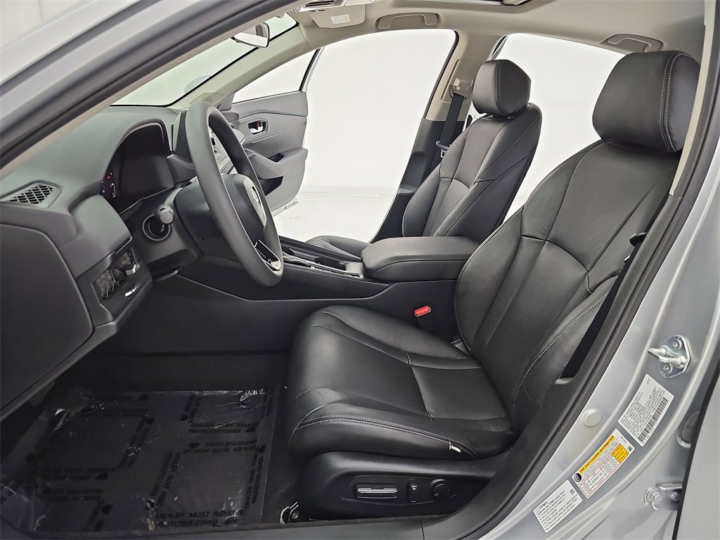 Certified 2024 Honda Accord EX image 18