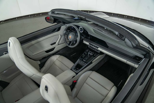 Used 2021 Porsche 911 Carrera 4S w/ Sport Package AWD/4WD image 26