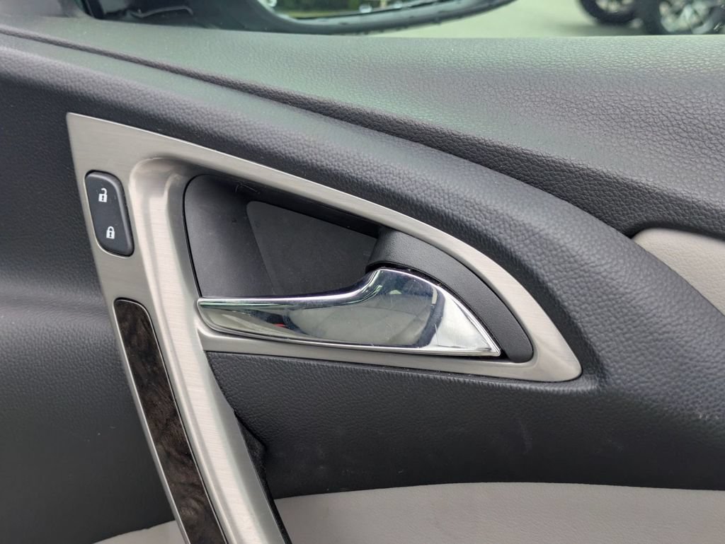 Used 2017 Buick Verano Sport Touring FWD image 30
