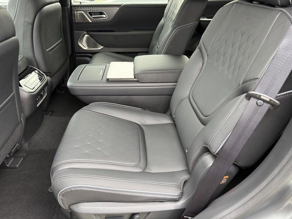 New 2026 INFINITI QX80 Autograph w/ Premium Cargo Package image 14