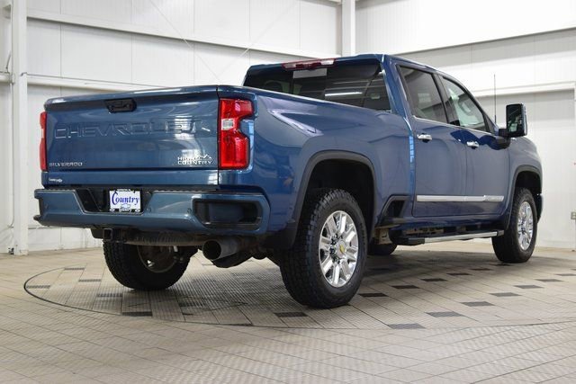 Used 2024 Chevrolet Silverado 3500 High Country w/ Technology Package AWD/4WD image 8