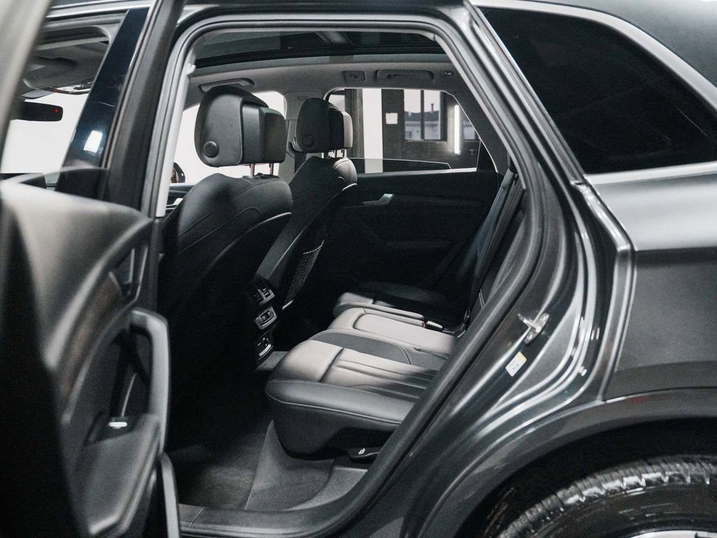 Used 2024 Audi Q5 2.0T Premium Plus image 32