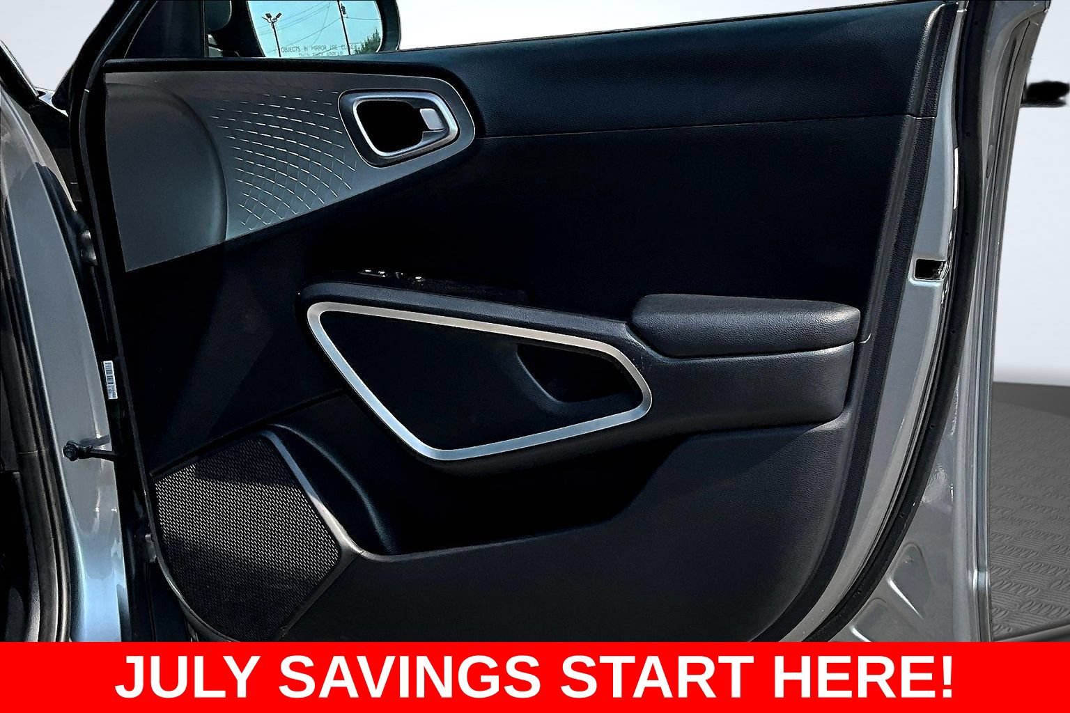 Used 2024 Kia Soul LX w/ Option Group 015 FWD image 31