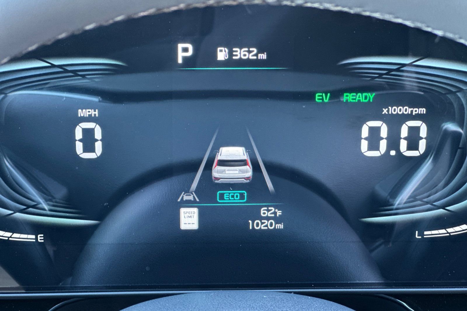 Used 2025 Kia Niro EX Touring image 23