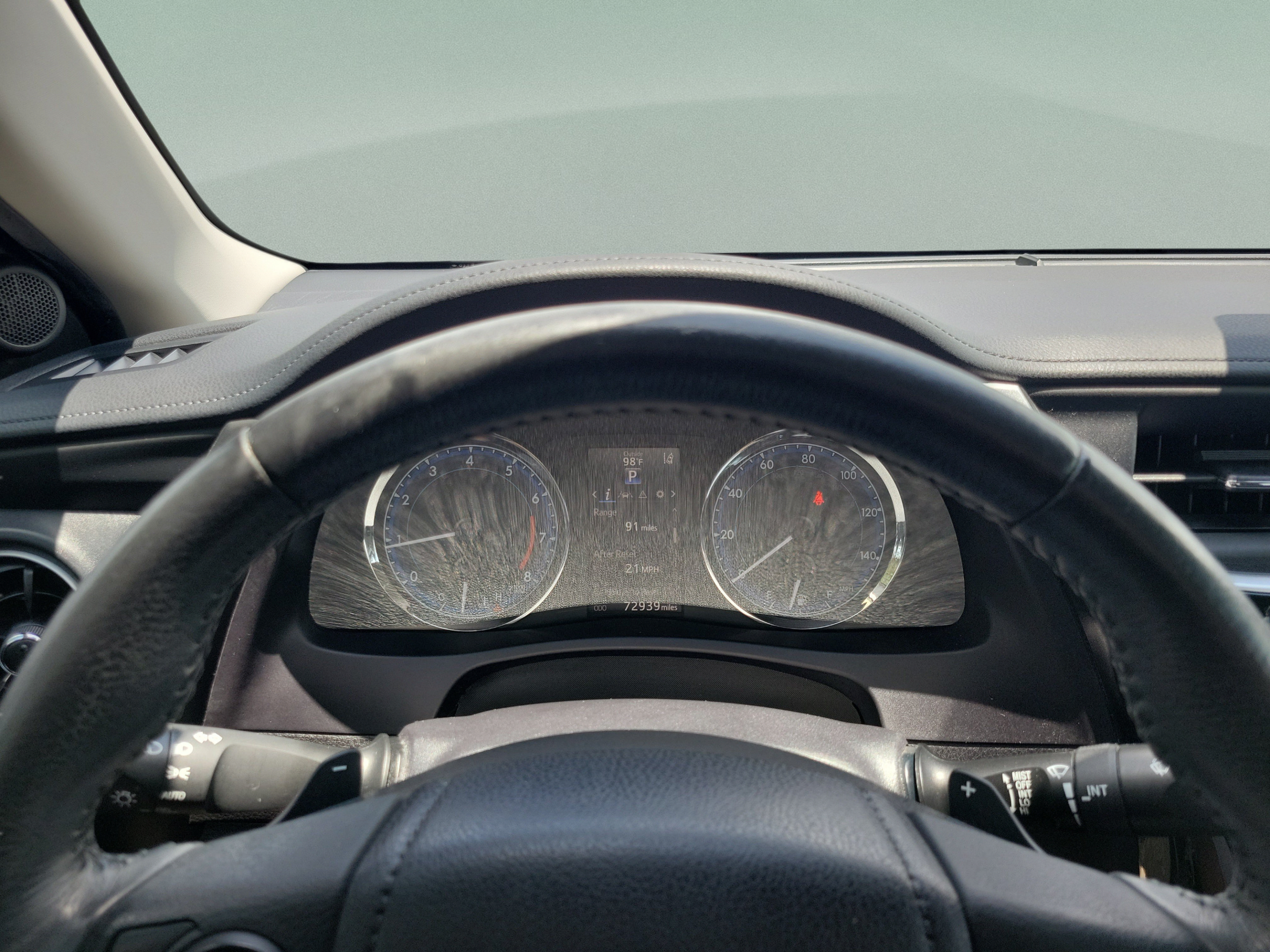 Used 2018 Toyota Corolla SE FWD image 25