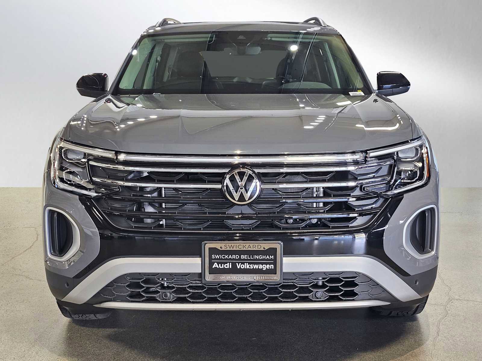 Used 2026 Volkswagen Atlas Peak Edition AWD/4WD image 2