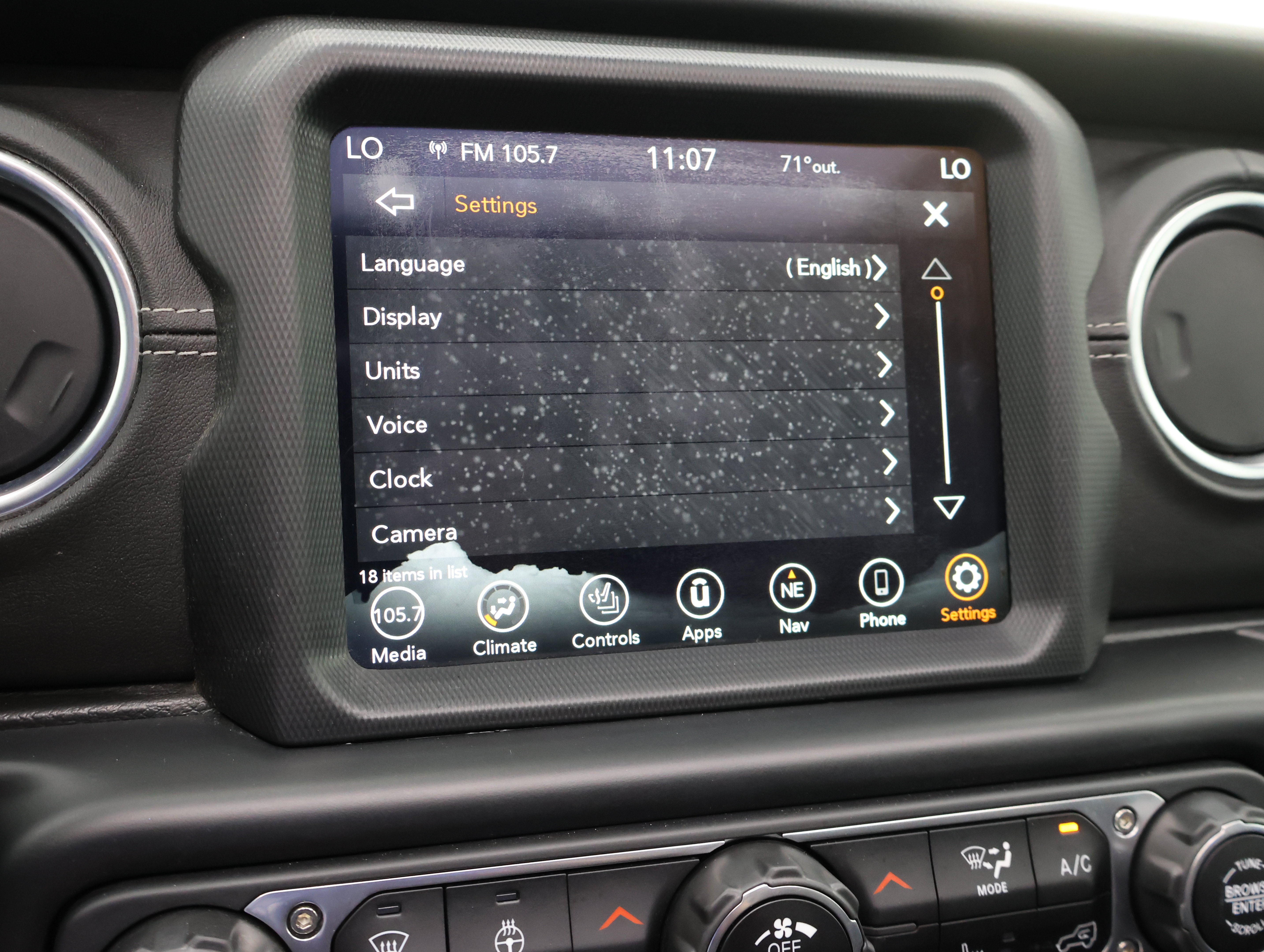 Used 2022 Jeep Wrangler Unlimited Sahara w/ LED Lighting Group AWD/4WD image 56