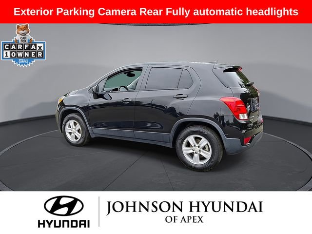 Used 2022 Chevrolet Trax LS w/ Tint and Cruise Package AWD/4WD image 7