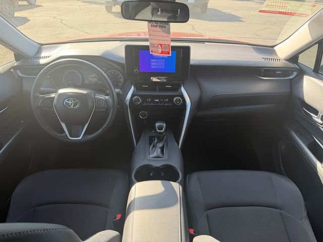 Used 2023 Toyota Venza LE AWD/4WD image 16