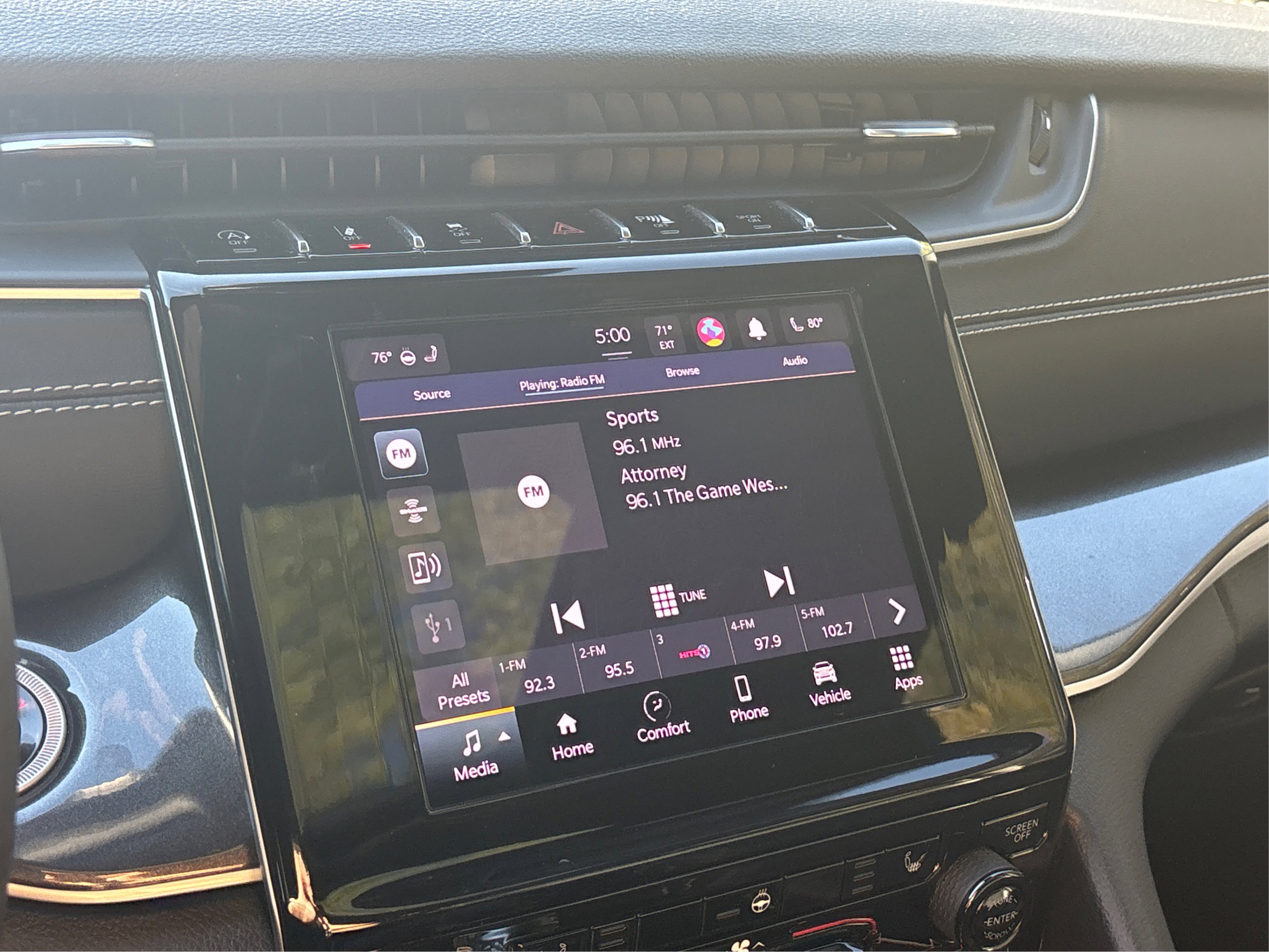 Used 2023 Jeep Grand Cherokee Altitude image 52