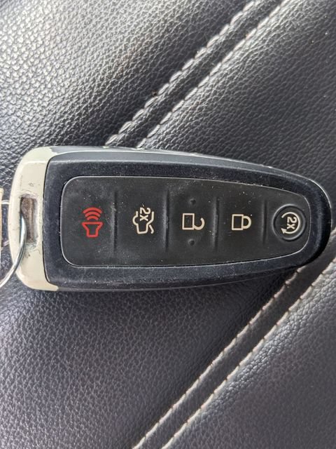 Used 2019 Ford Escape SEL AWD/4WD image 32