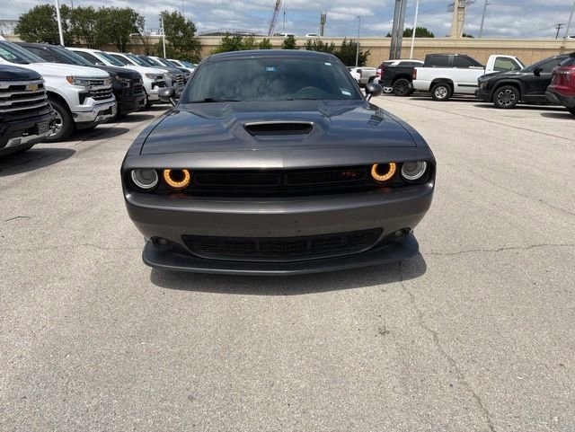 Used 2019 Dodge Challenger R/T RWD image 5