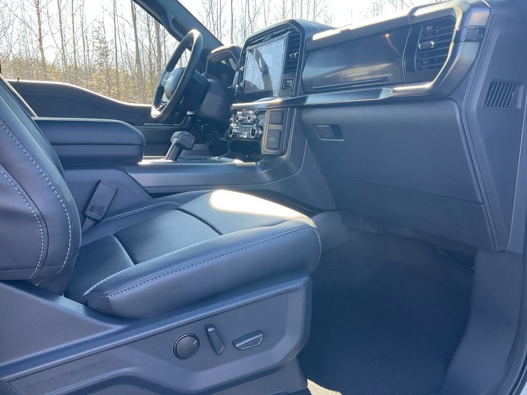 New 2026 Ford F150 Lariat w/ Equipment Group 501A Mid image 11