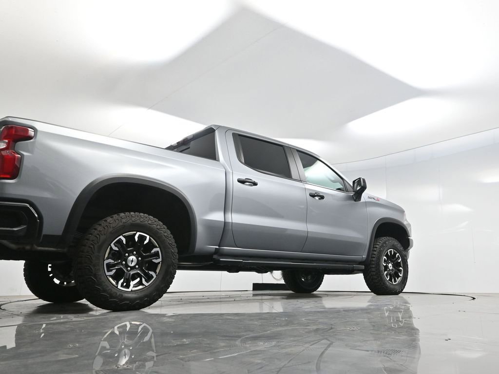 Used 2024 Chevrolet Silverado 1500 ZR2 w/ Technology Package image 67