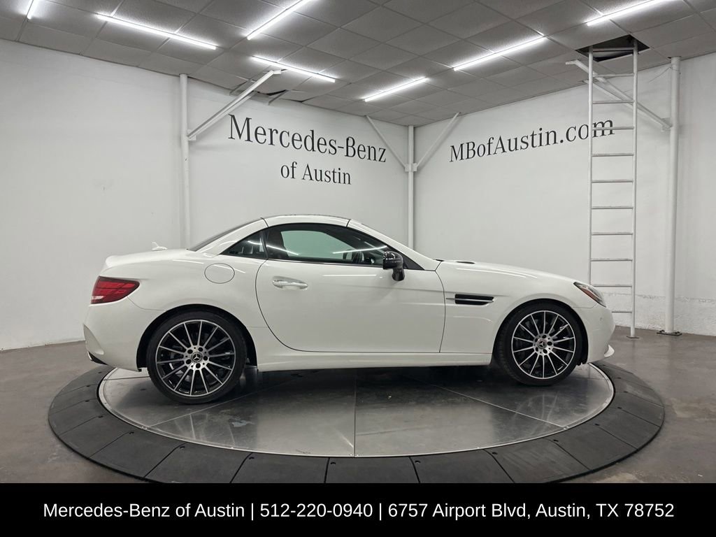 Certified 2020 Mercedes-Benz SLC 300 image 9
