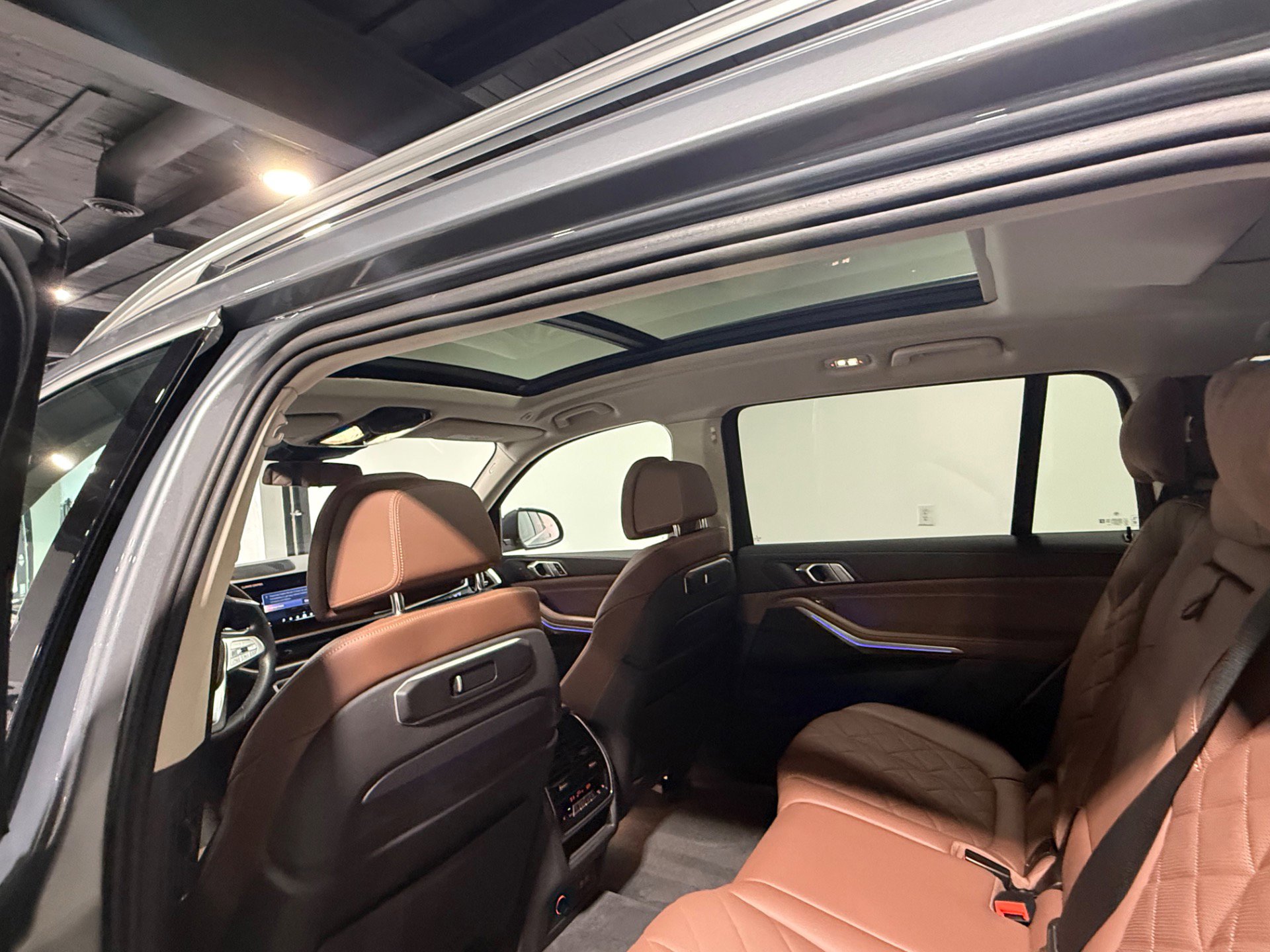 Used 2024 BMW X7 xDrive40i image 75