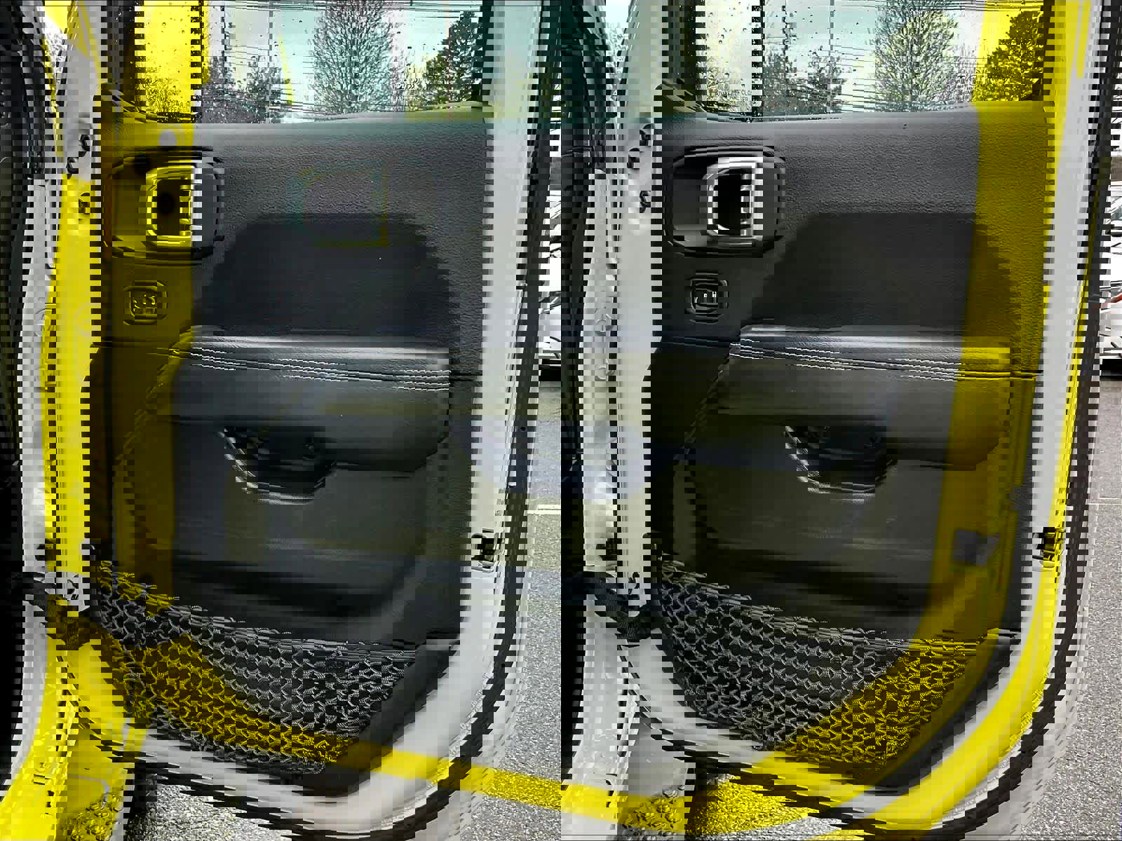 Used 2022 Jeep Wrangler Unlimited Sahara image 12