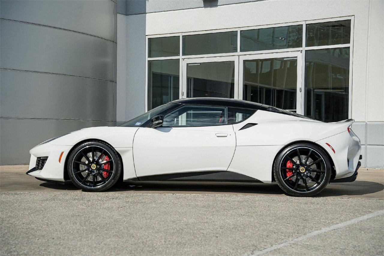 Used 2021 Lotus Evora image 10