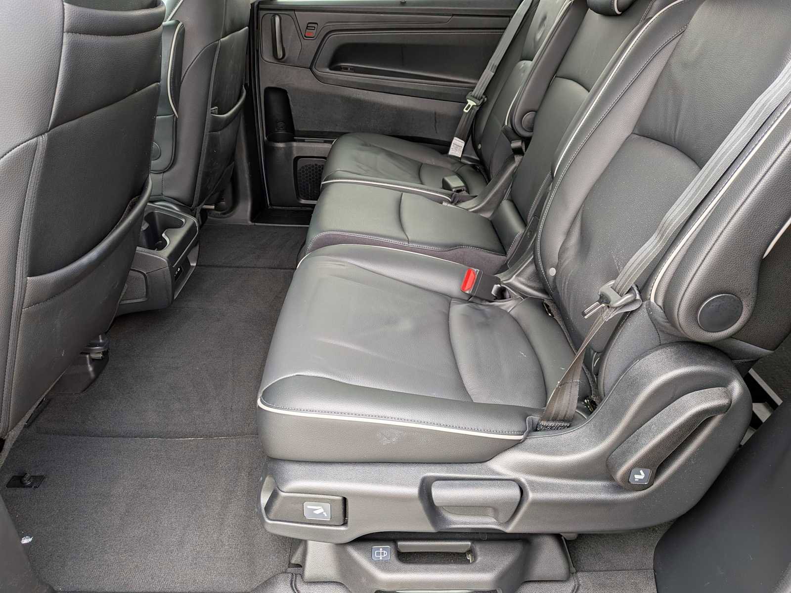 Used 2025 Honda Odyssey Touring image 17