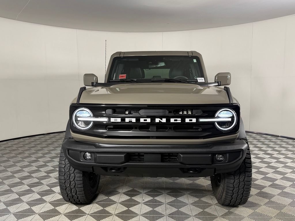 Used 2025 Ford Bronco Outer Banks w/ Sasquatch Package AWD/4WD image 3