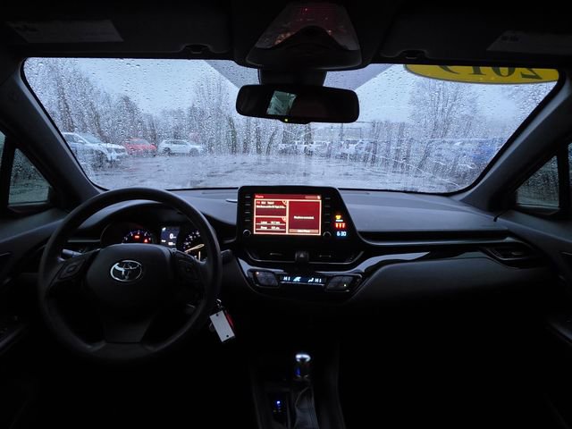Used 2019 Toyota C-HR LE FWD image 19