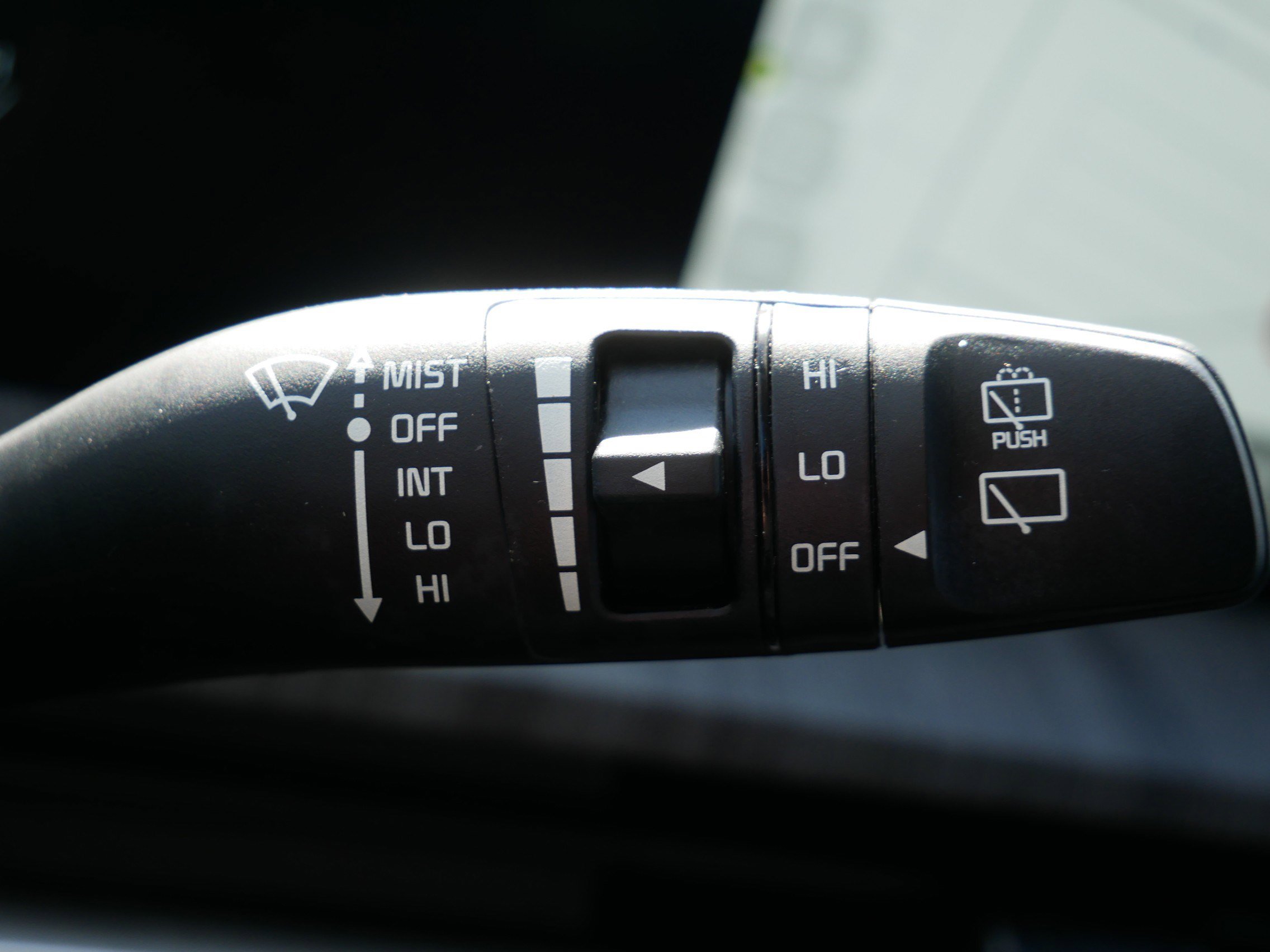 Used 2023 Kia Telluride EX w/ EX Captain's Chair Package image 32