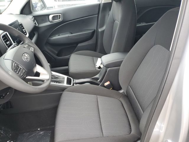 New 2026 Hyundai Venue SE image 16