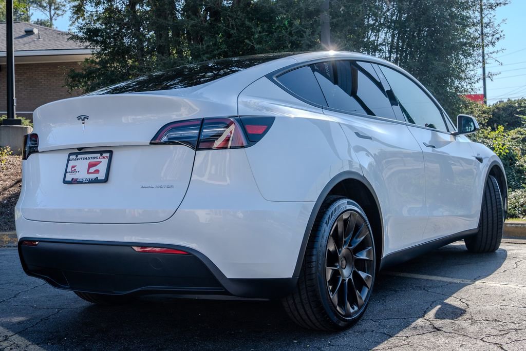 Used 2023 Tesla Model Y Long Range image 27