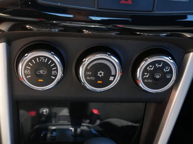 Used 2016 Mitsubishi Lancer ES AWD/4WD image 23